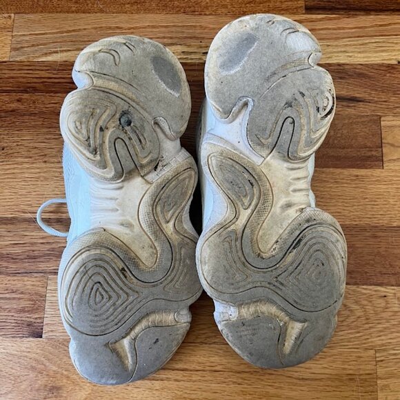 Yeezy 500 Bone White - Picture 6 of 7